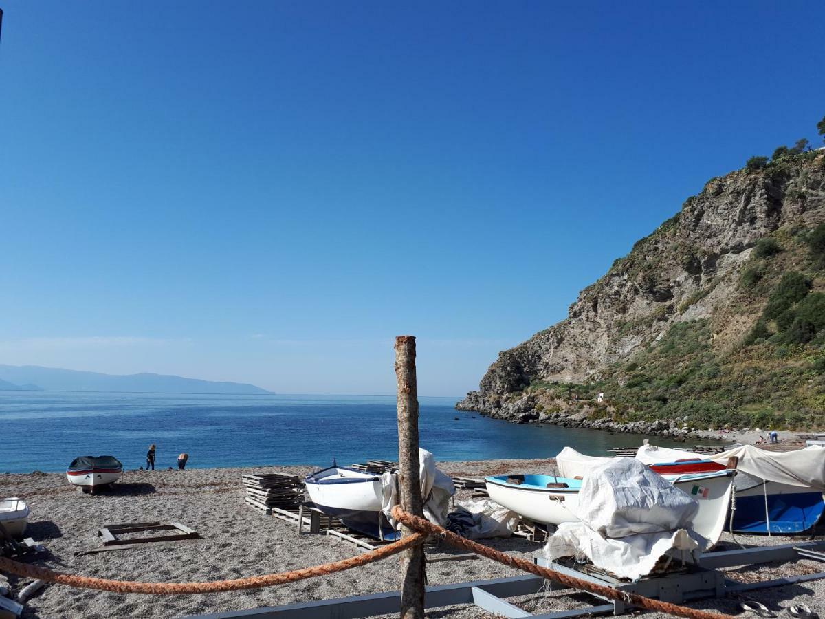 La Riviera Acomodação com café da manhã Milazzo Exterior foto