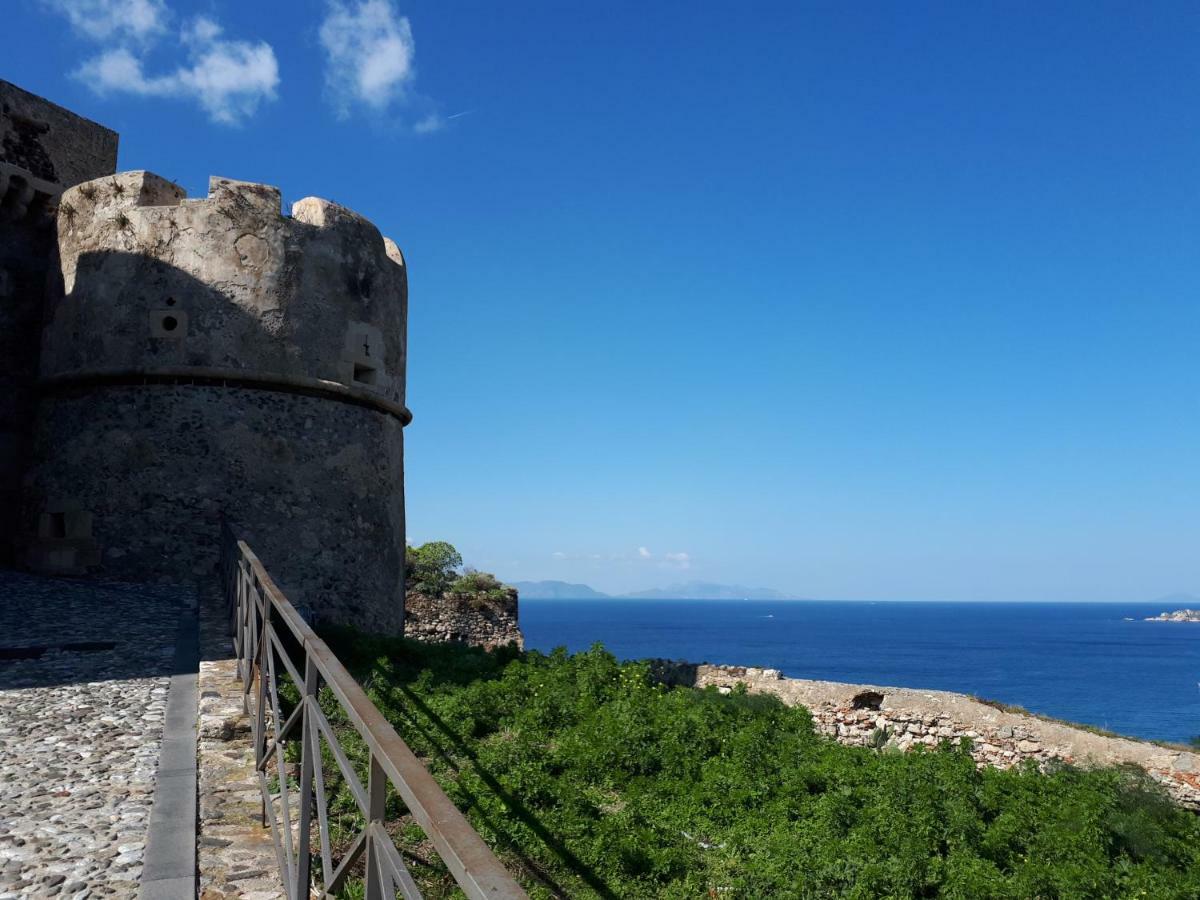 La Riviera Acomodação com café da manhã Milazzo Exterior foto